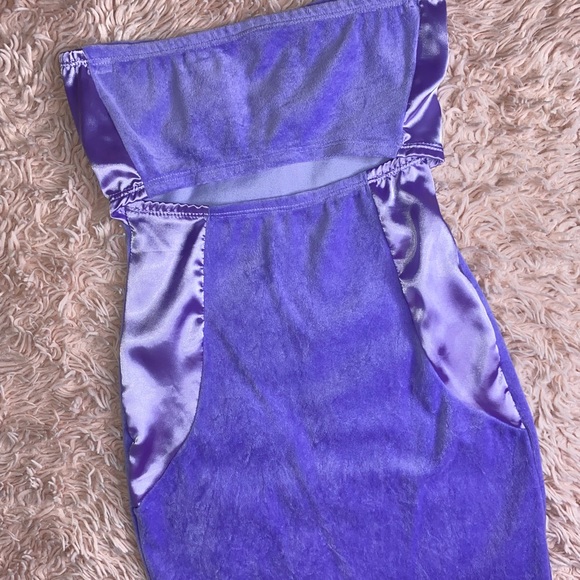 STRAPLESS BODYCON CUT-OUT DRESS · SIZE M · CHERRY MELLOW - Picture 2 of 4